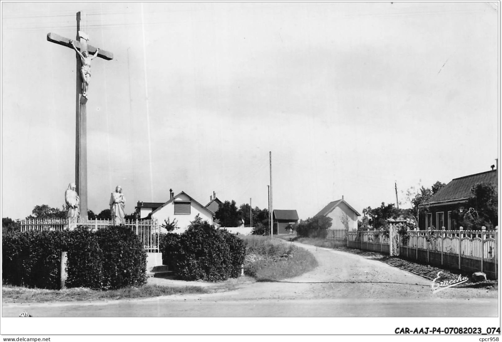 CAR-AAJP4-49-0317 - BRIOLLAY - Le Calvaire - Route De Pécheveque - Sonstige & Ohne Zuordnung