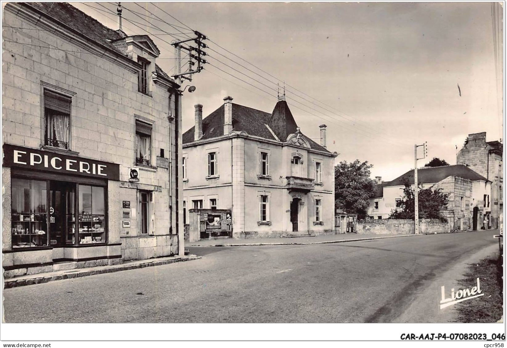 CAR-AAJP4-49-0303 - SOUZAY - Centre Du Bourg - La Mairie - Epicerie - Sonstige & Ohne Zuordnung