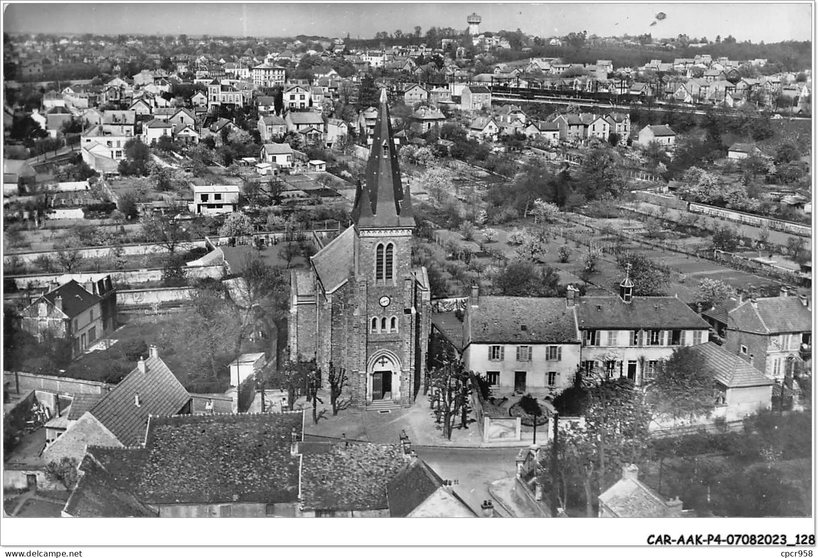 CAR-AAKP4-91-0413 - ST-MICHEL-SUR-ORGE - L'église Vue Par Avion - Saint Michel Sur Orge