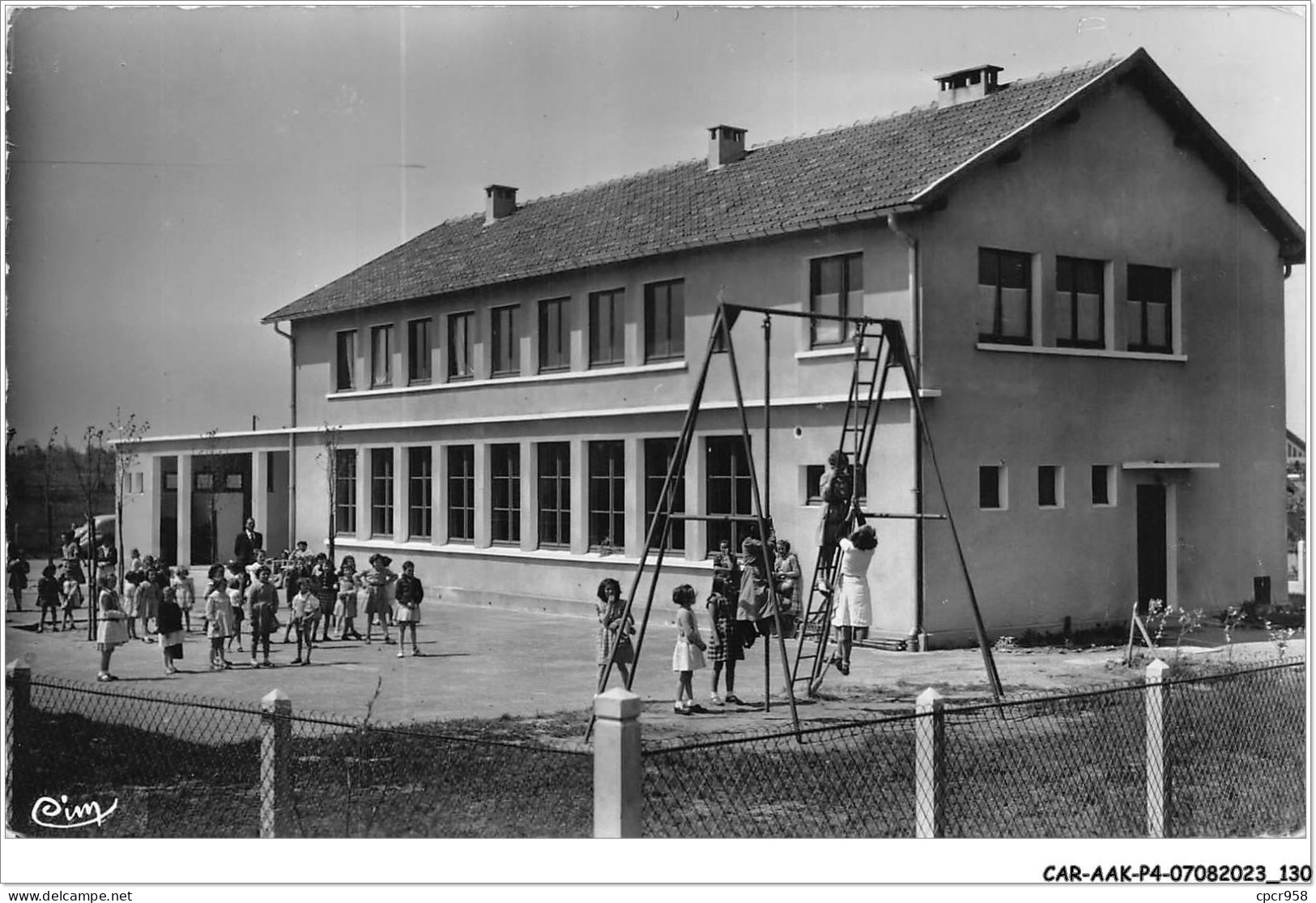 CAR-AAKP4-91-0414 - VAL D'ALBIAN - SACLAY - Le Groupe Scolaire - Saclay