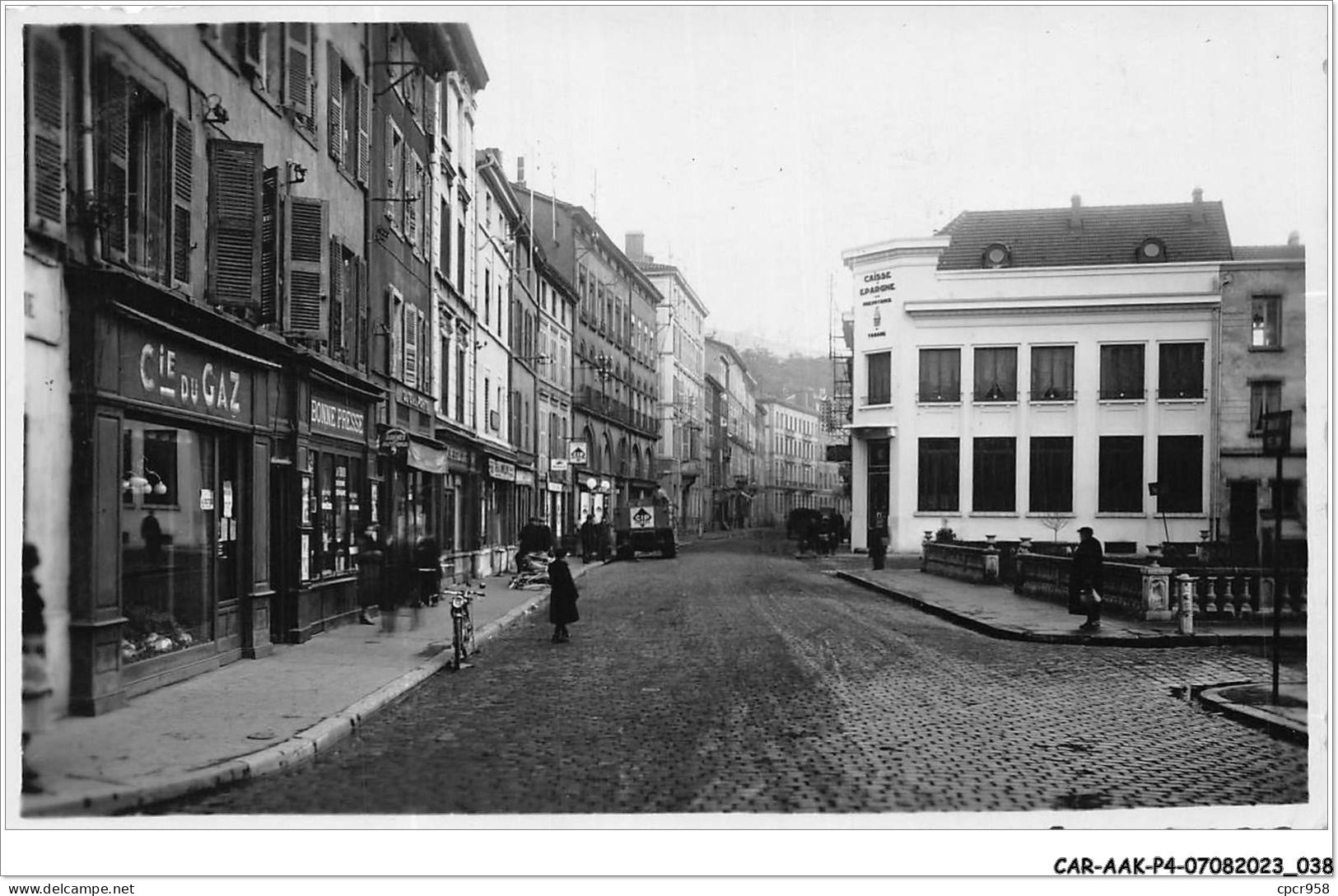 CAR-AAKP4-69-0368 - TARARE - Rue Etienne Dolet - Caisse D'Epargne - Compagnie Du Gaz - Tarare