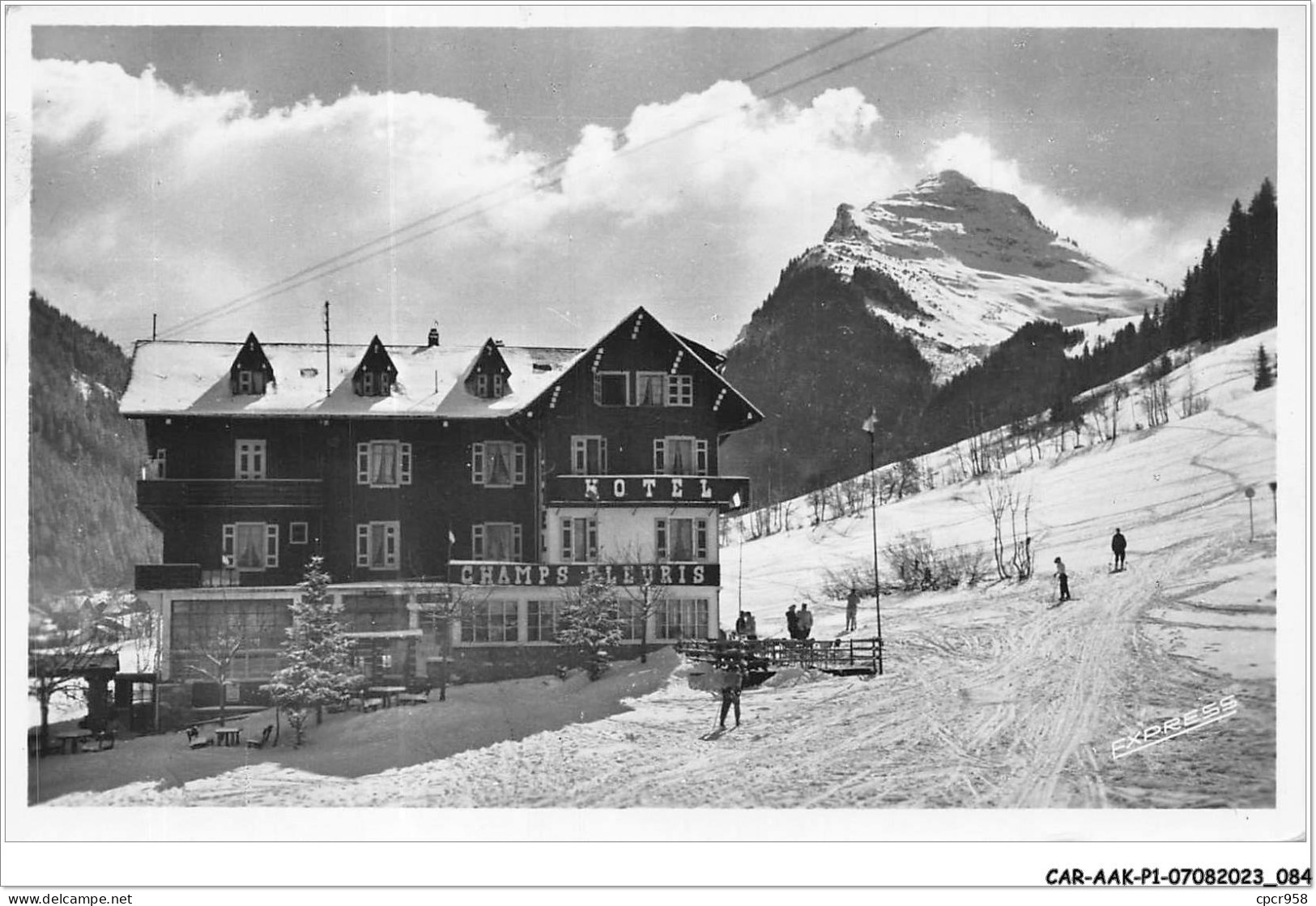 CAR-AAKP1-74-0043 - MORZINE - Hôtel Chmaps Fleuris à Côté Du Téléphérique - Morzine