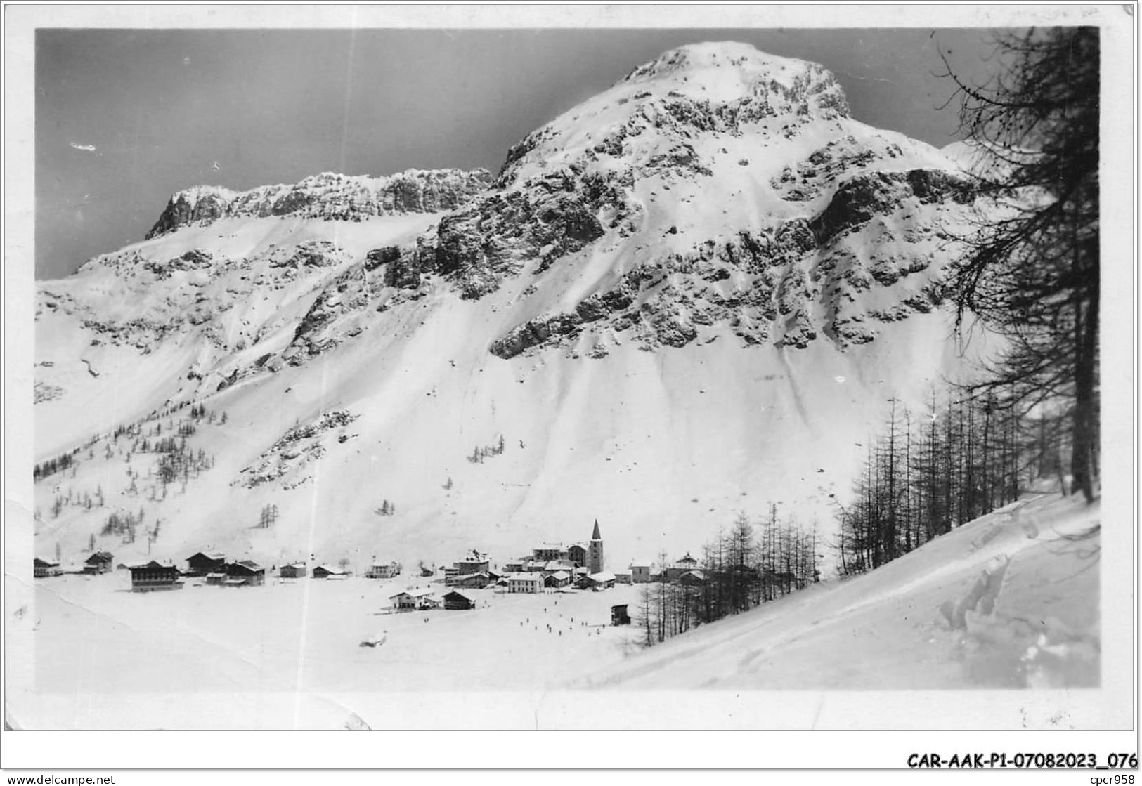 CAR-AAKP1-73-0039 - VAL D'ISERE - Sports D'hiver - Vue Sur Le Village - Val D'Isere