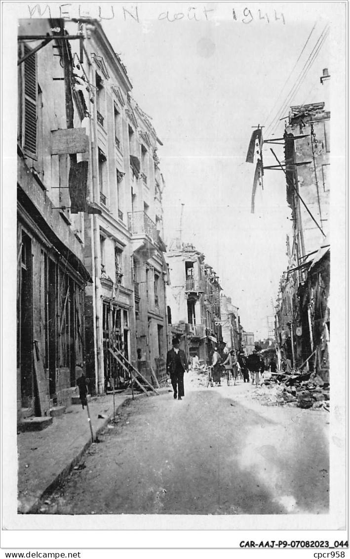 CAR-AAJP9-77-0807 - MELUN - Rue De France - Août 1944 - Melun