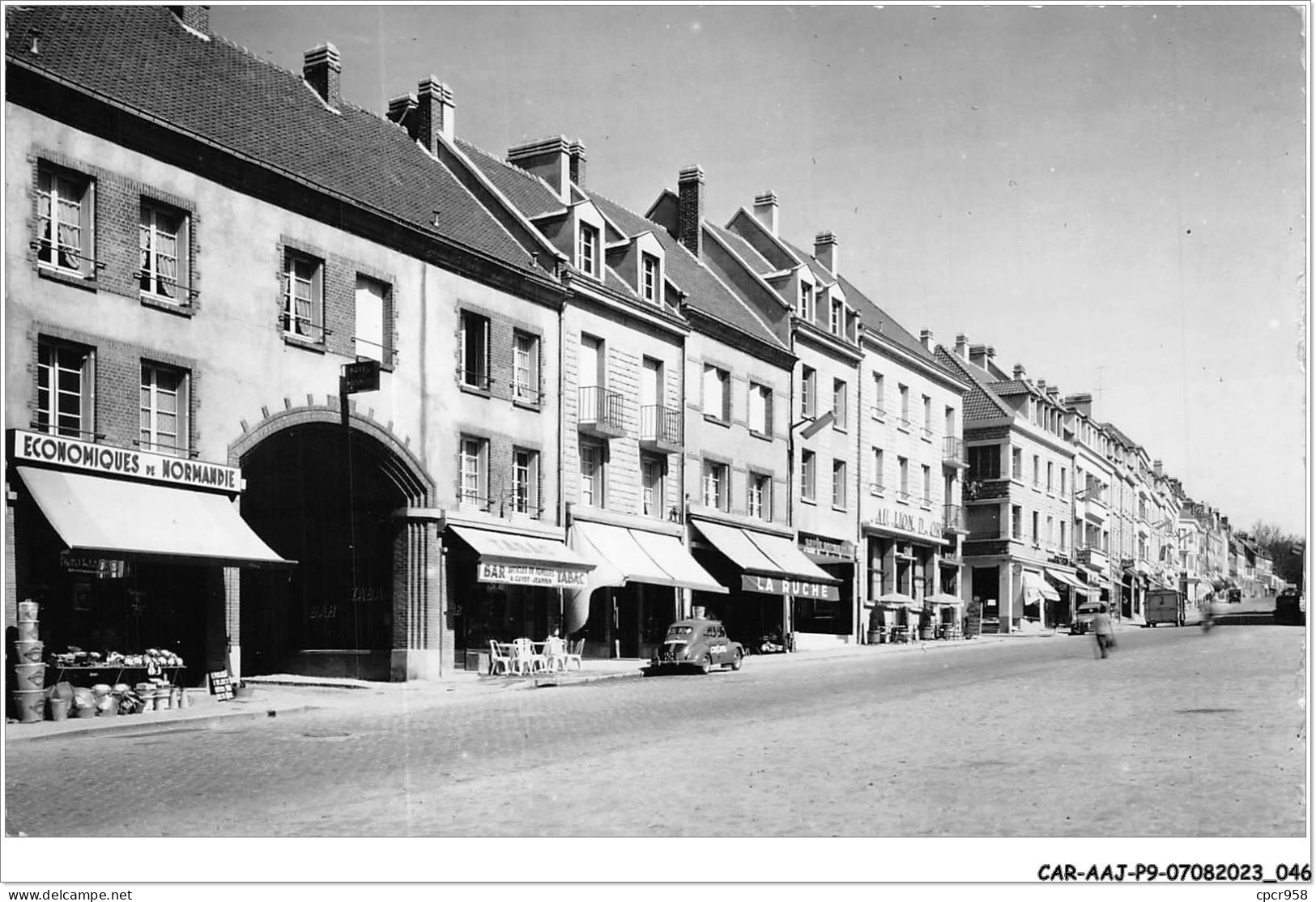 CAR-AAJP9-77-0808 - NEUFCHATEL-EN-BRAY - La Grand' Rue - Commerces, La Ruche, Economiques De Normandie - Sonstige & Ohne Zuordnung