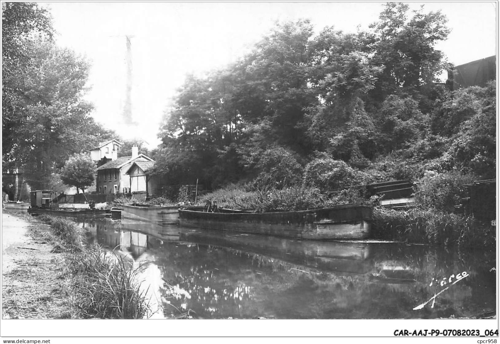 CAR-AAJP9-77-0817 - VILLEPARISIS - MITRY-LE-NEUF - Le Canal - Petites Péniches - Villeparisis