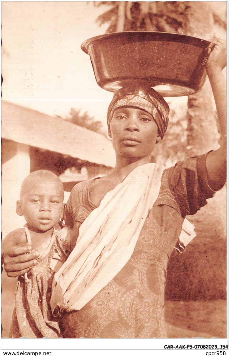 CAR-AAKP5-CAMEROUN-0546 - Jeune Maman Revenant De La Rivière - Cameroun