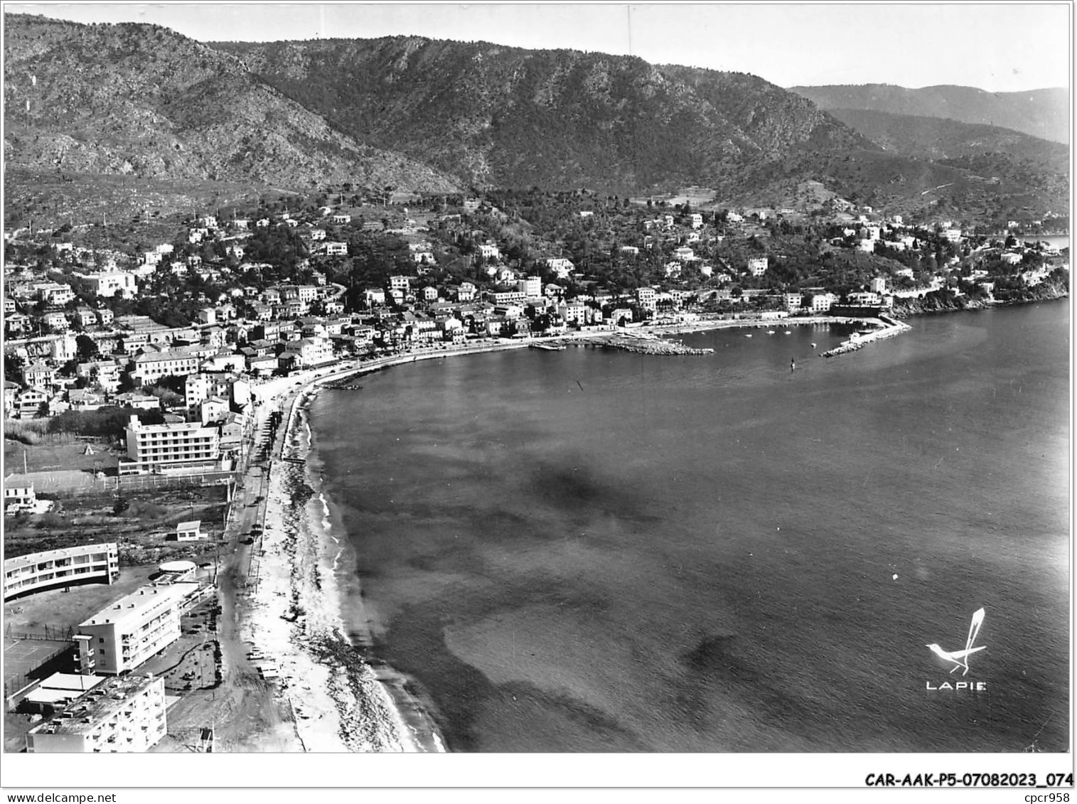 CAR-AAKP5-83-0506 - LE LAVANDOU - Vue Générale - Le Lavandou