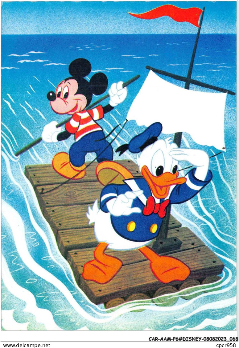 CAR-AAMP6-DISNEY-0538 - Donald Et Mickey Sur Un Radeau En Mer - Disneyland