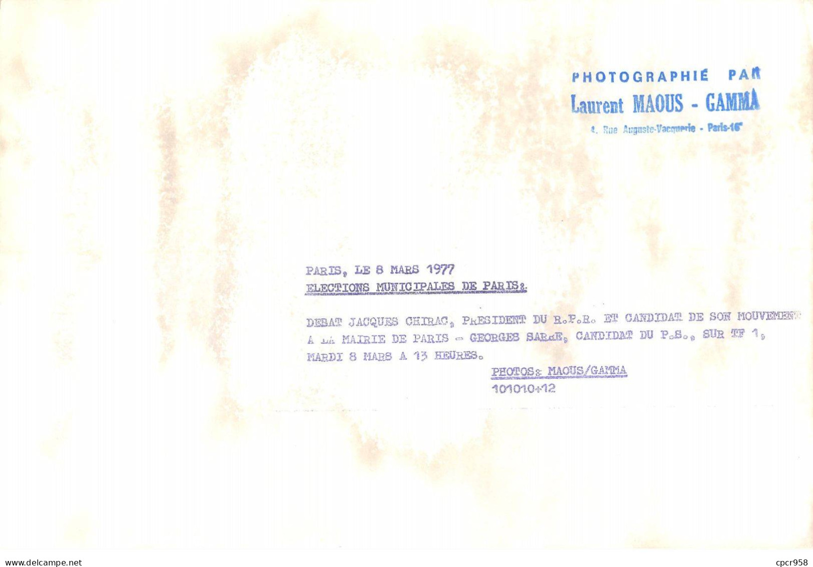 Photo De Presse.AM21308.24x18 Cm Environ.1977.Election Municipale De Paris.J Chirac (RPR) Et G Sarre (PS) Sur TF1 - Geïdentificeerde Personen