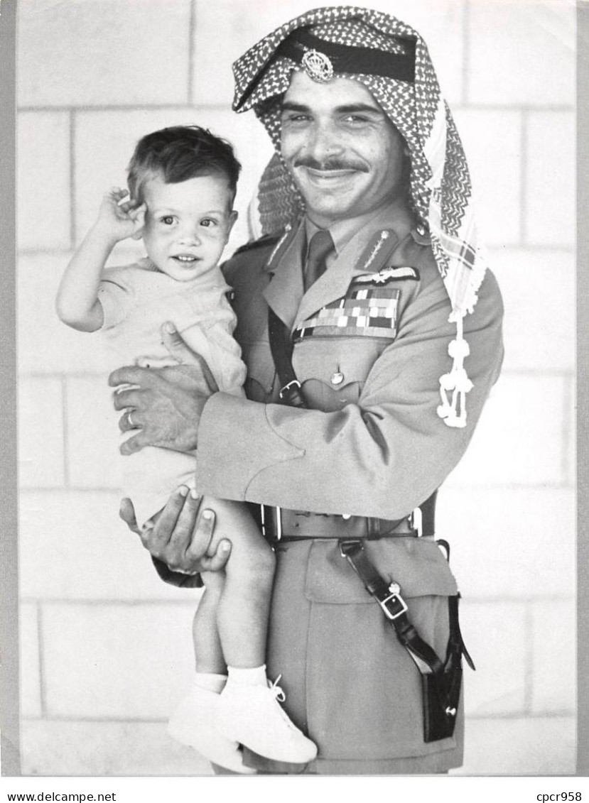 Photo De Presse.AM21281.24x18 Cm Environ.Portrait Officiel.Hussein Et Prince Abdallah - Geïdentificeerde Personen