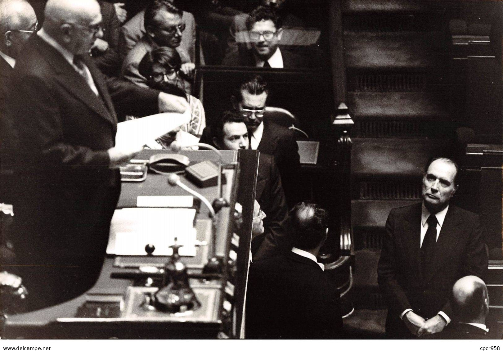 Photo De Presse.AM21240.24x18 Cm Environ.1975.Rentrée Parlementaire.Loi Mazeaud.F Mitterrand - Geïdentificeerde Personen