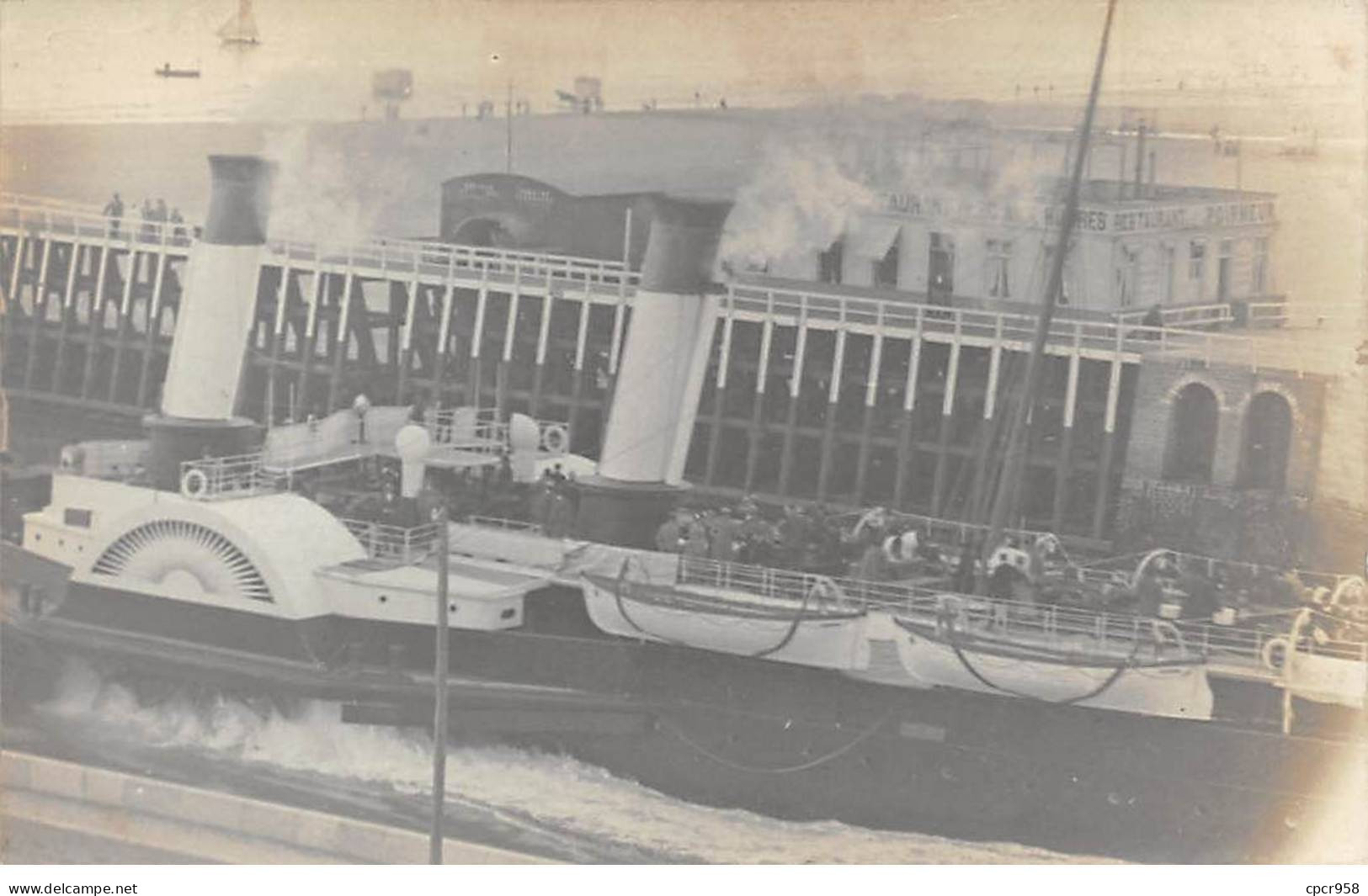 A Localiser - N°84435 - Bateau à Roue - Carte Photo - To Identify