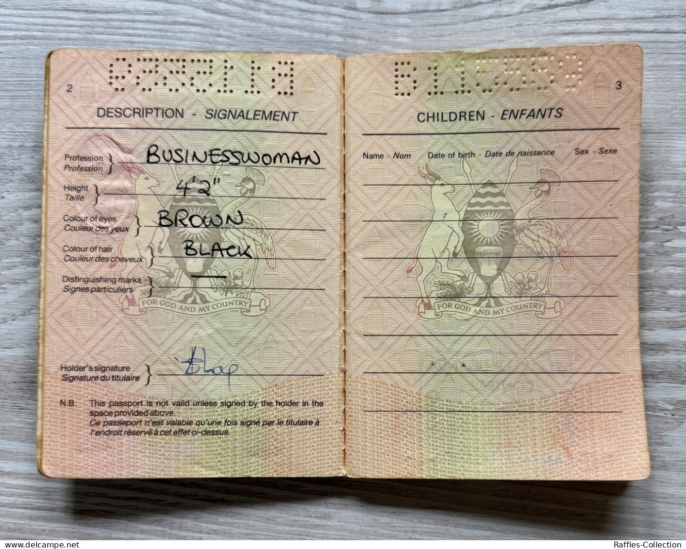 Uganda Passport Passeport Reisepass Pasaporte Passaporto - Historical Documents