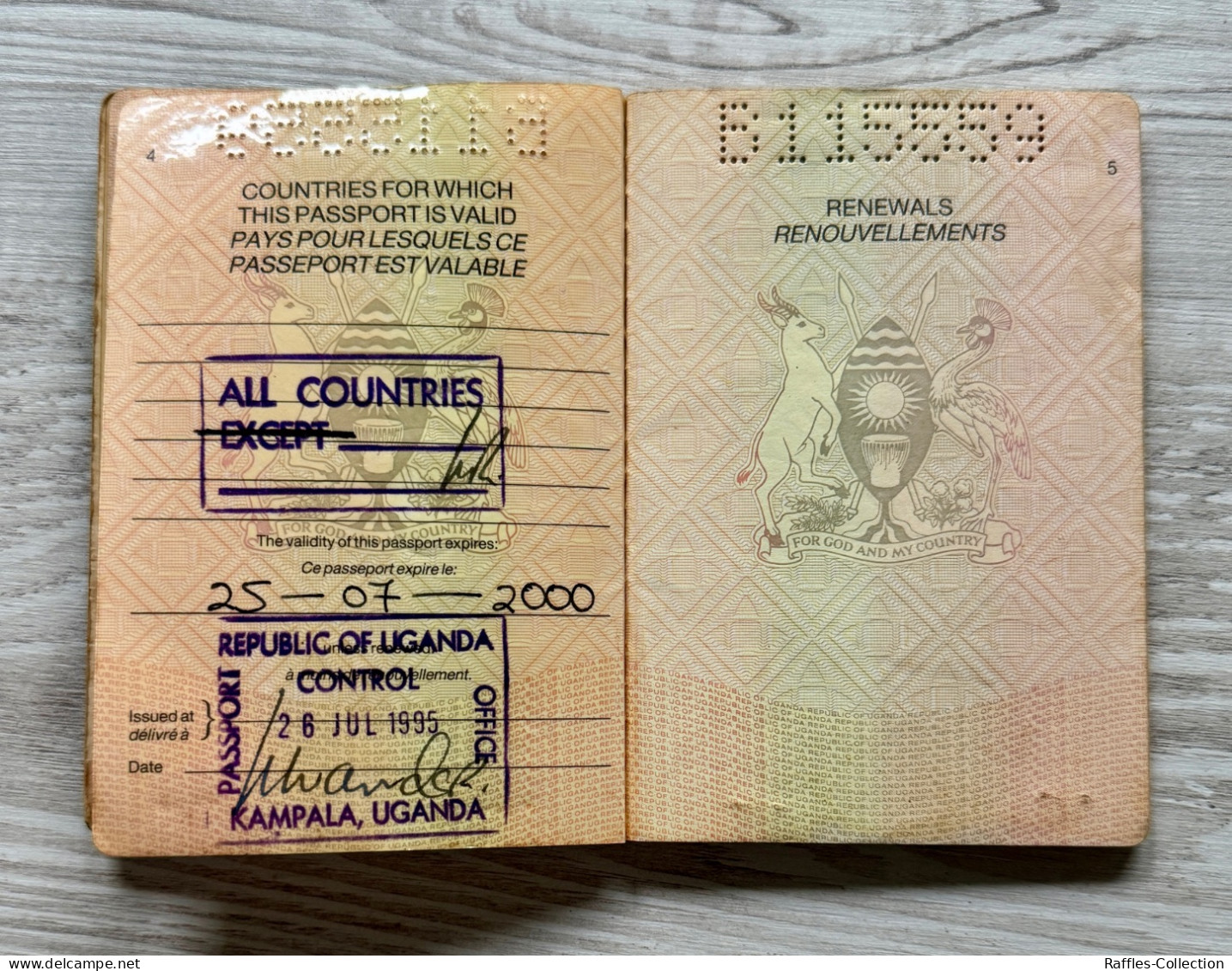 Uganda Passport Passeport Reisepass Pasaporte Passaporto - Historische Documenten