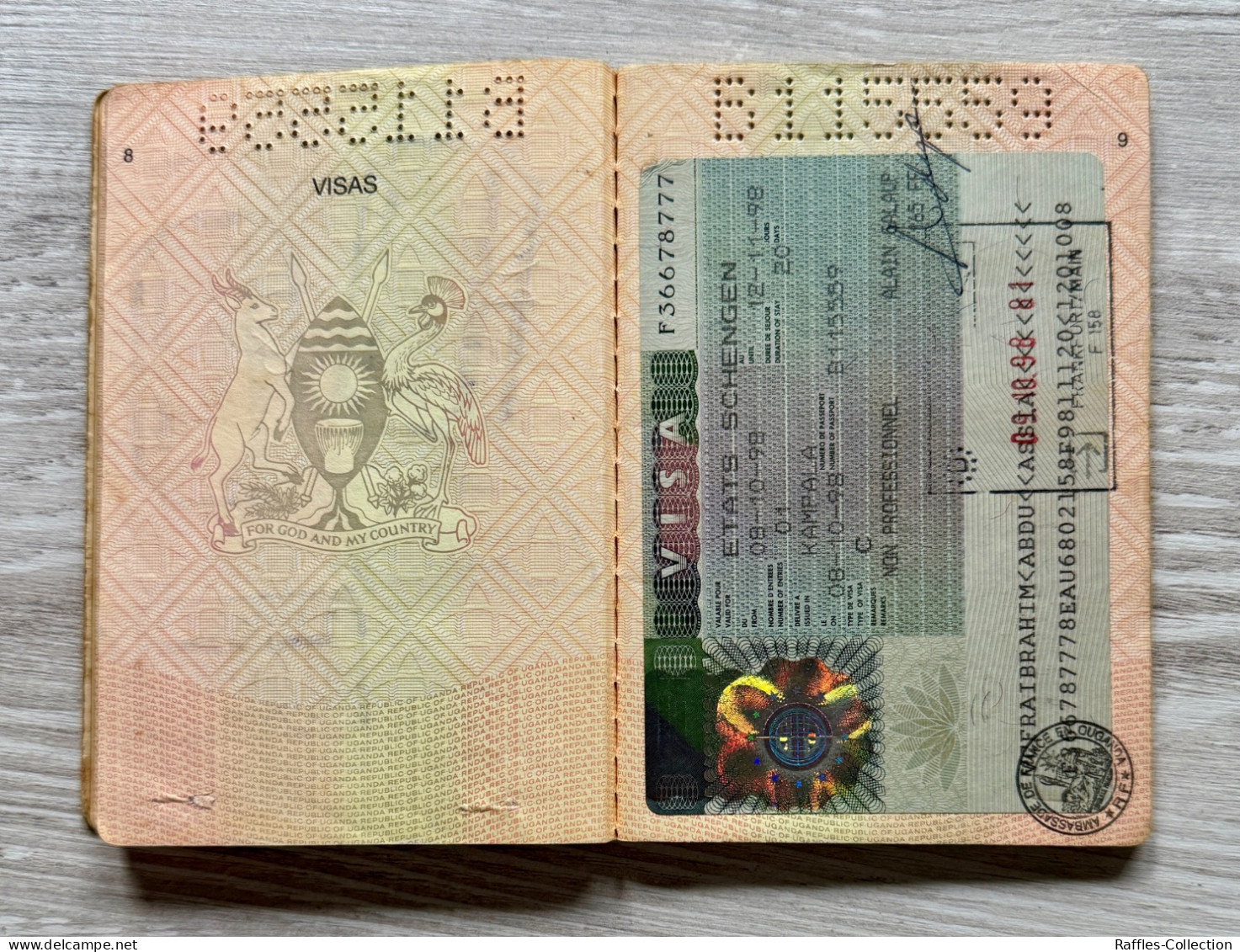 Uganda passport passeport reisepass pasaporte passaporto