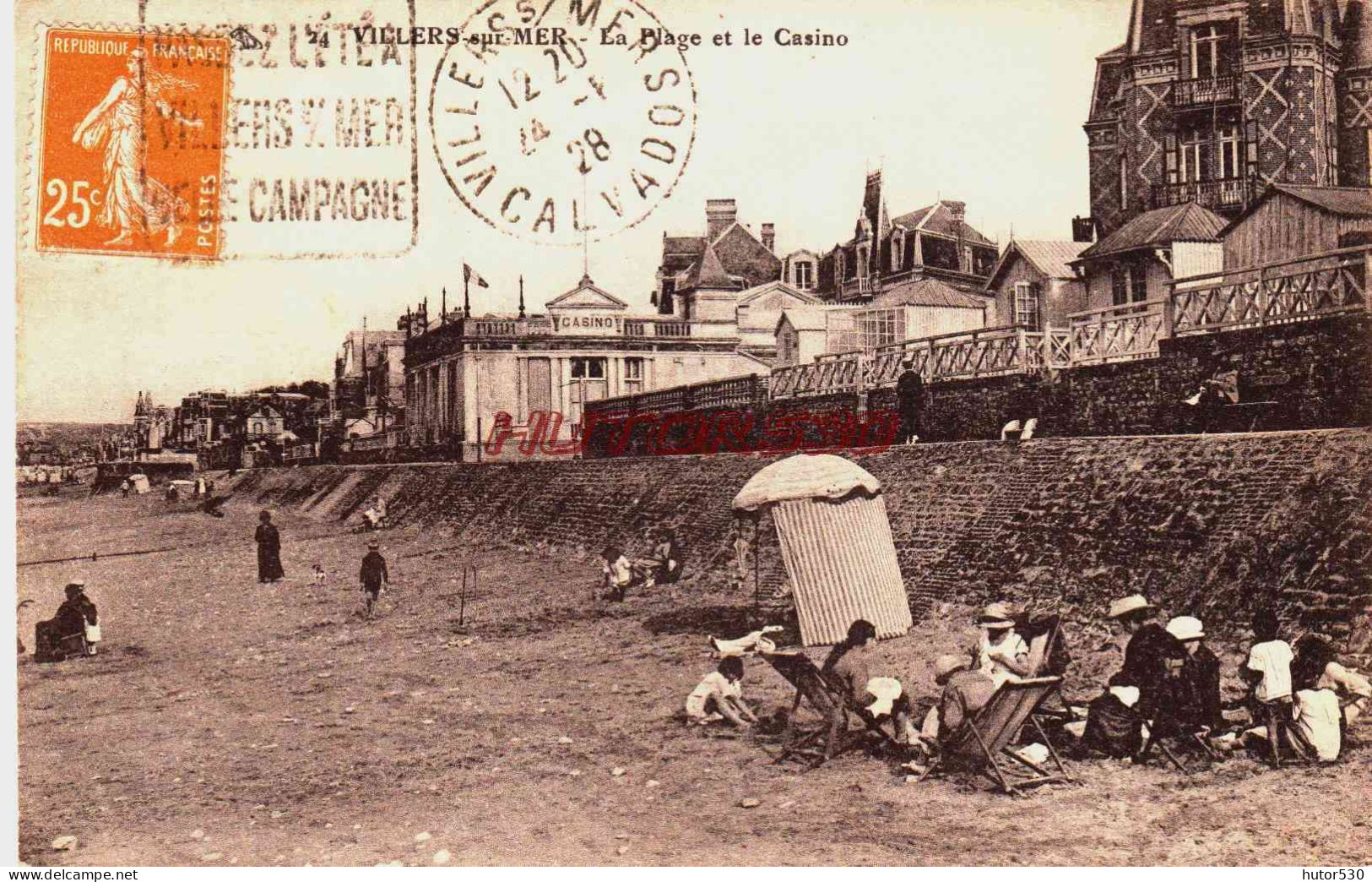 CPA VILLERS SUR MER - CALVADOS - LA PLAGE ET LE CASINO - Villers Sur Mer