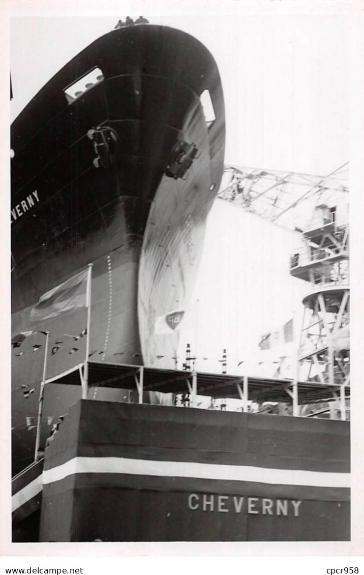 Photographie . Moi10292 .dunkerque 1956 Lancement Du Petrolier Cheverny .18 X 12 Cm. - Schiffe