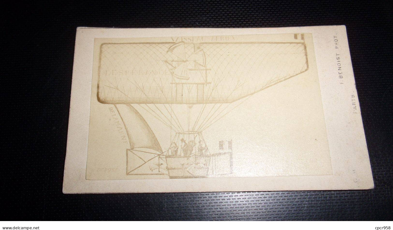 Photographie Sur Carton.cdv.2moi10476.1900 Environs.ballon.dirigeable.paris Benoist.photographe.10 X 06 Cm. - Aviation