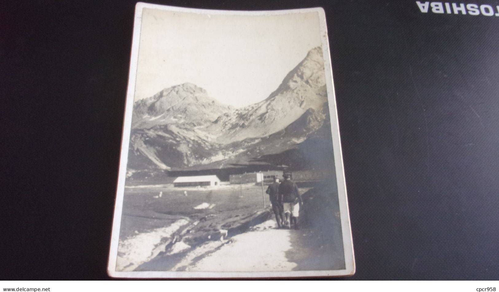 Photographie Sur Carton . 2moi10324 . Savoie .baraquements Au Col De La Paré.militaire.18 X 13 Cm. - Guerra, Militari