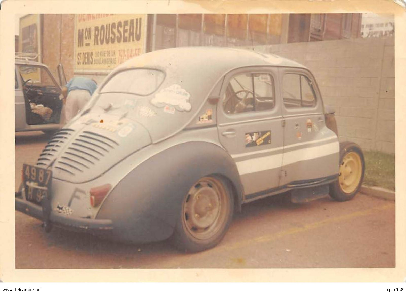 Photographie . Moi10266 .a Identifié Voiture 2ch Cocinelle Citroen Peugeot Renault  .13 X 9 Cm. - Automobili