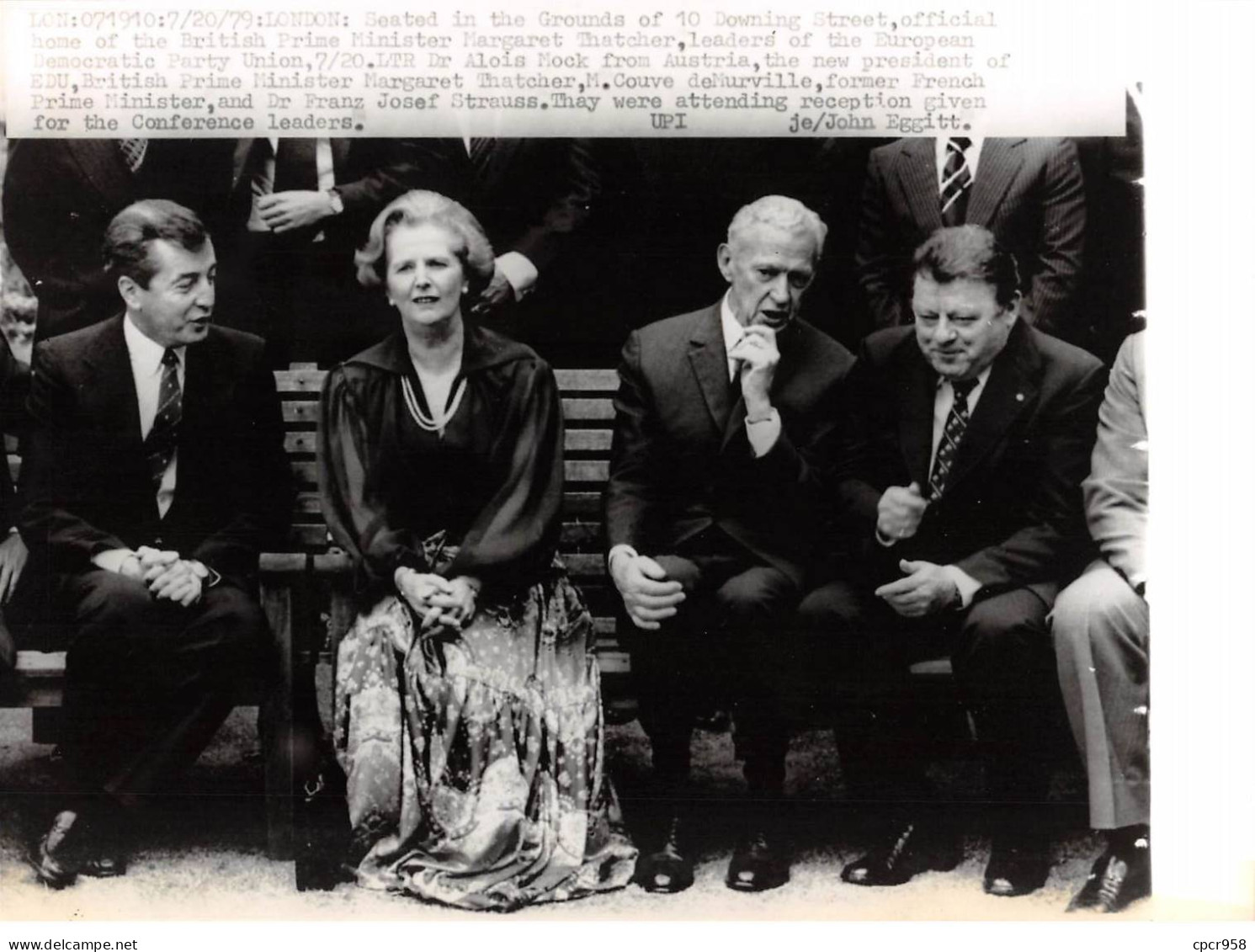 Photo De Presse.AM21210.24x18 Cm Environ.Londres 1979.M Thatcher.A Mock.M Couve DeMurville.F Josef Strauss - Geïdentificeerde Personen