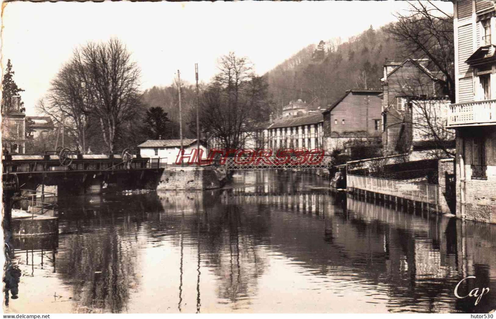 CPSM PONT AUDEMER - EURE - LES BORDS DE LA RISLE - Pont Audemer