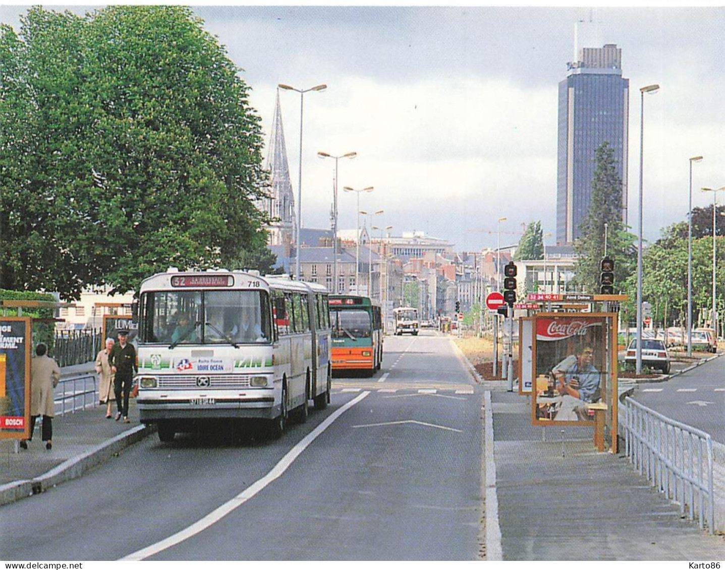 Nantes * Boulevard Jean Monnet * Autobus Autocar Bus Car SETRA SG 180 - Nantes