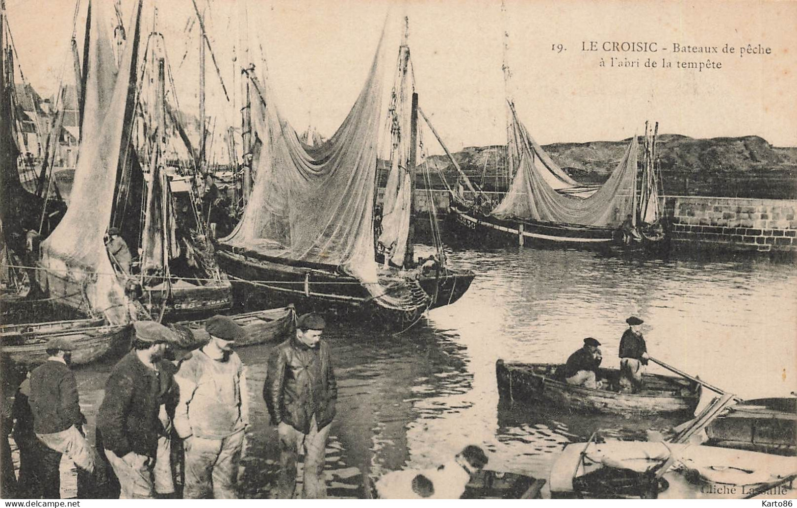 Le Croisic * 1906 * Bateaux De Pêche à L'abri De La Tempête * Pêcheurs - Le Croisic
