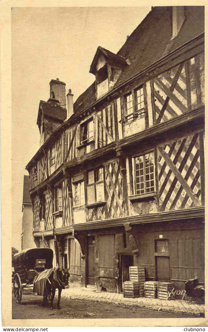 CPA - CHARTRES - LA MAISON DU SAUMON (BEAU CLICHE) - Chartres