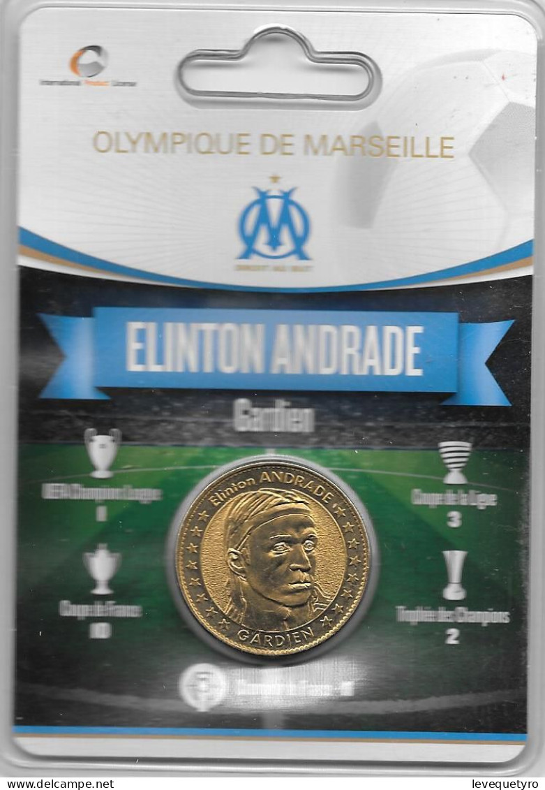 Médaille Touristique Arthus Bertrand AB Sous Encart Football Olympique De Marseille OM  Saison 2011 2012 Andrade - Undated