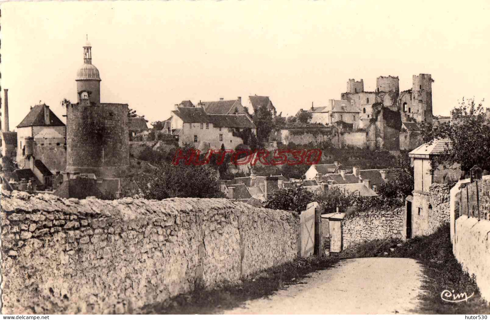 CPSM BOURBON L'ARCHAMBAULT - L'EMPLACEMENT DU VIEUX CHATEAU - Bourbon L'Archambault