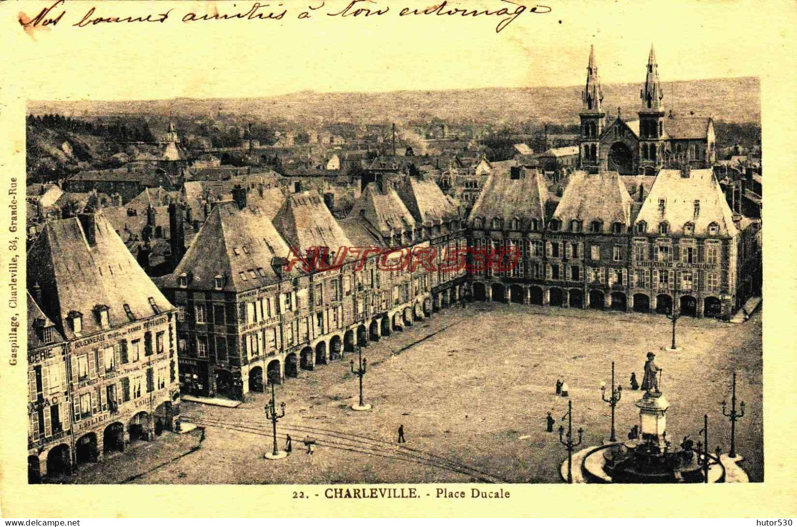 CPA CHARLEVILLE - PLACE DUCALE - Charleville