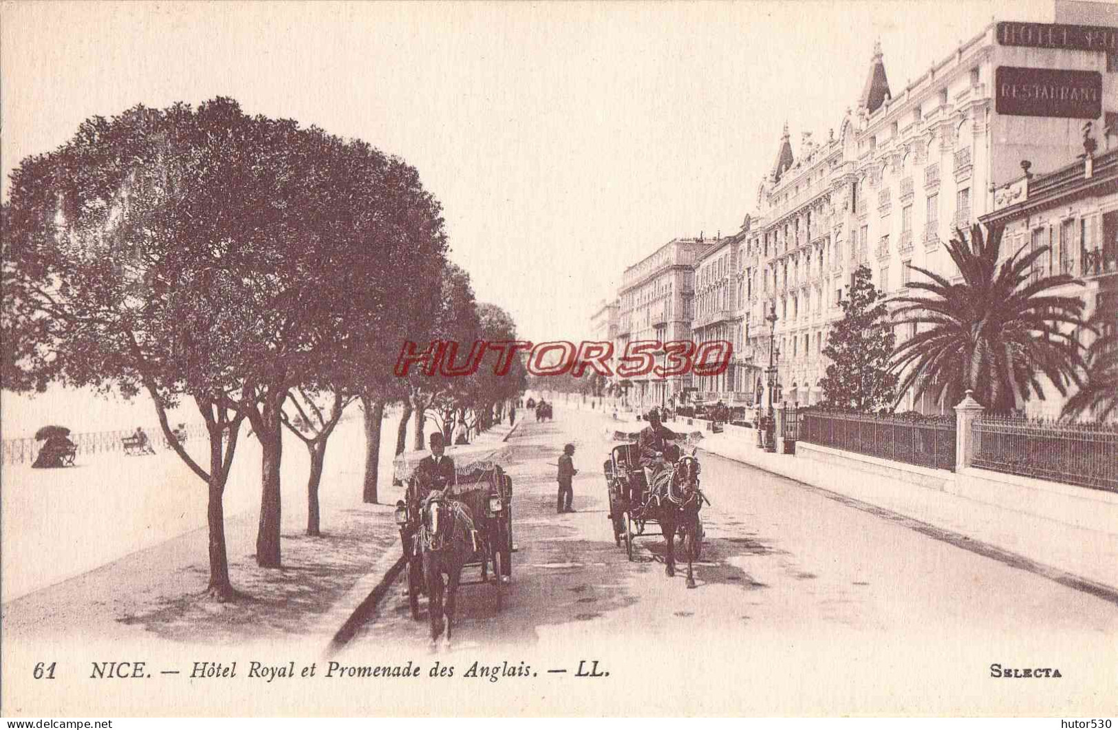 CPA NICE - HOTEL ROYAL ET PROMENADE DES ANGLAIS - ATTELAGES - Pubs, Hotels And Restaurants