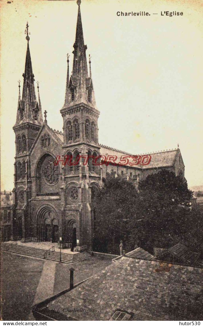 CPA CHARLEVILLE - ARDENNES - L'EGLISE - Charleville