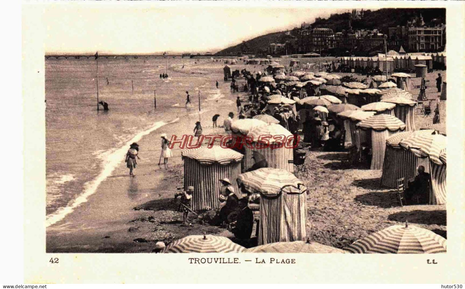 CPA TROUVILLE - CALVADOS - LA PLAGE - Trouville