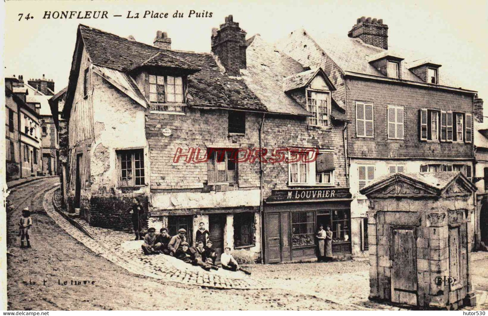 CPA HONFLEUR - CALVADOS - LA PLACE DU PUITS - Honfleur