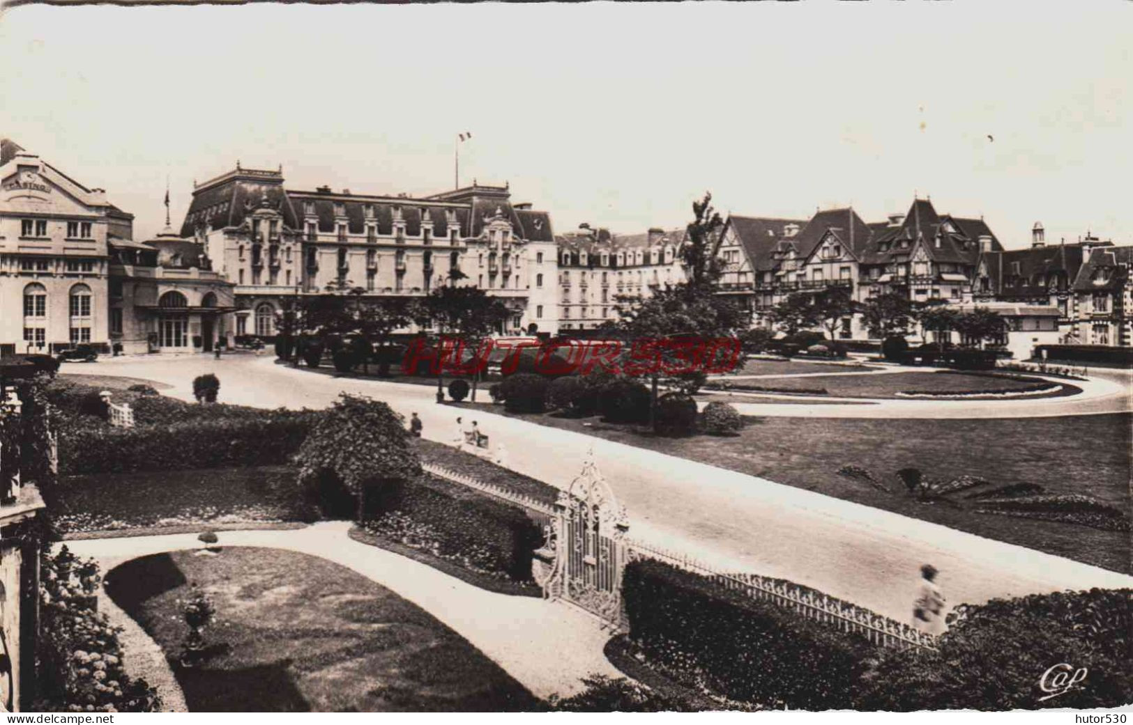 CPSM CABOURG - CALVADOS - LE GRAND HOTEL - Cabourg