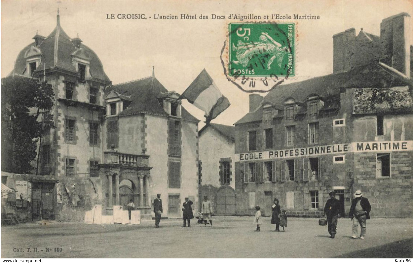 Le Croisic * L'ancien Hôtel Des Ducs D'Aiguillon Et L'école Maritime * Enfants Villageois - Le Croisic