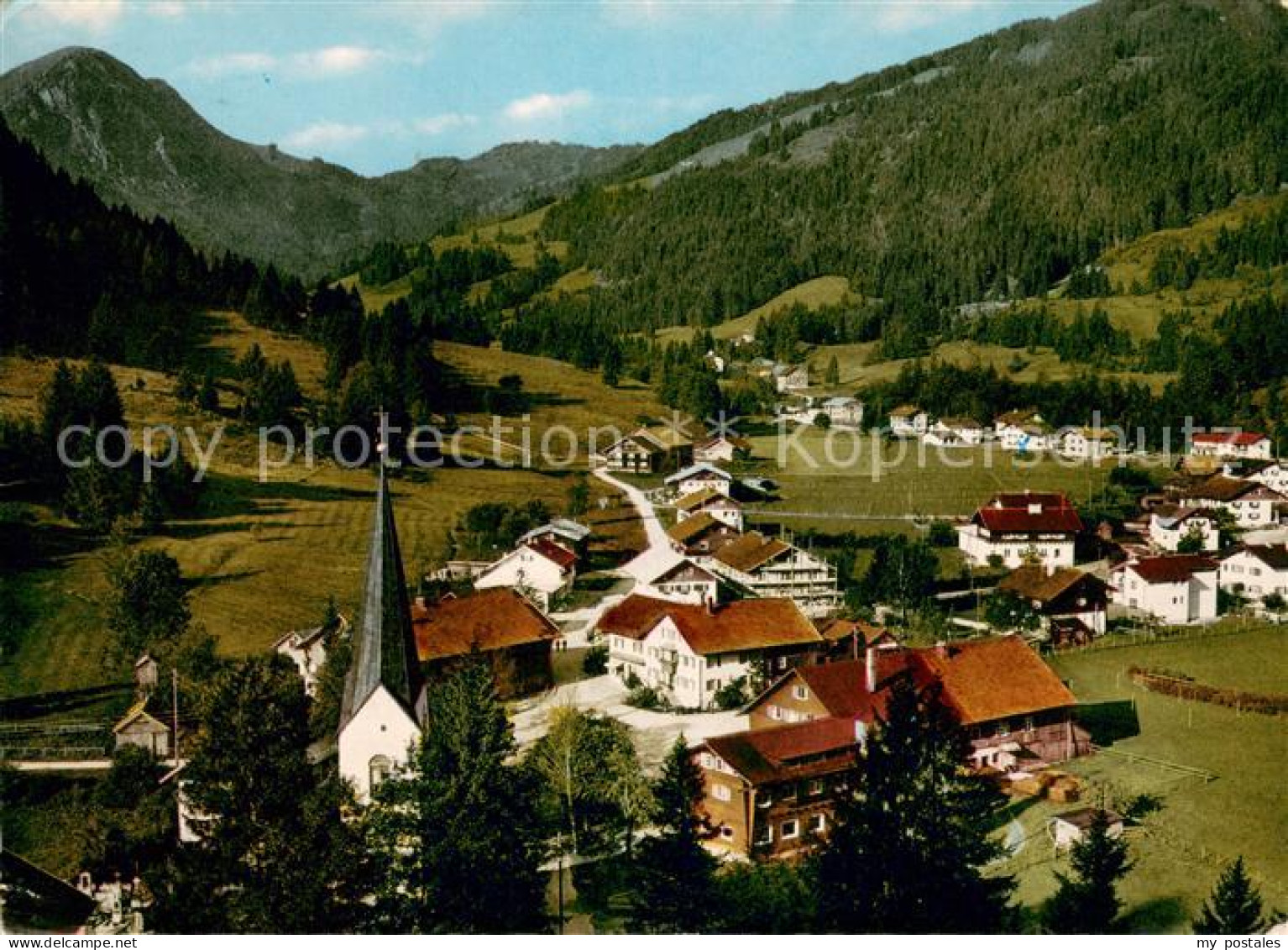 73672187 Unterjoch Ortsansicht Mit Kirche Blick Zum Spiesser Allgaeuer Alpen Unt - Hindelang