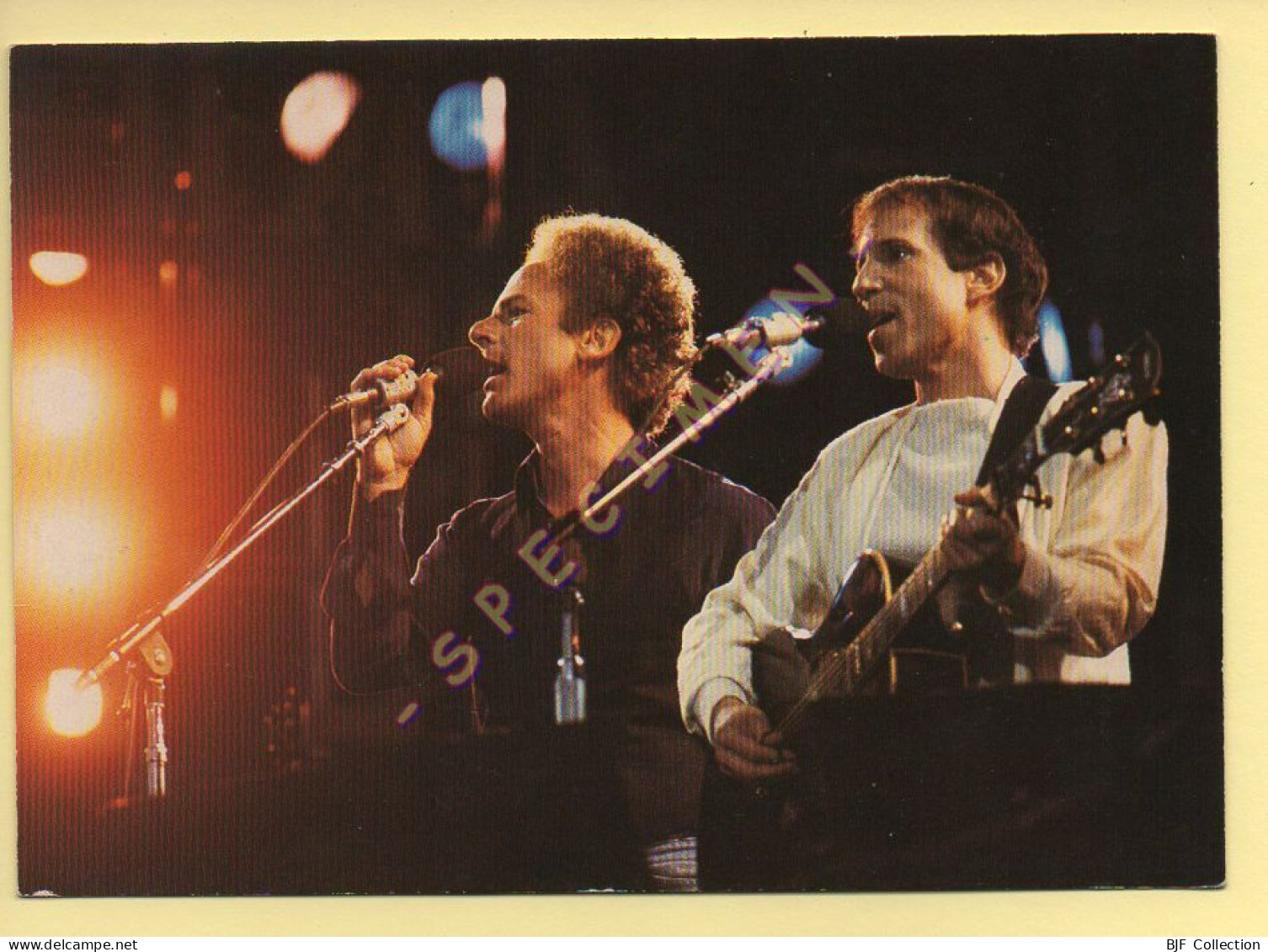 SIMON ET GARFUNKEL – Carte Format 17 X 12 Cm (voir Scan Recto/verso) - Cantanti E Musicisti