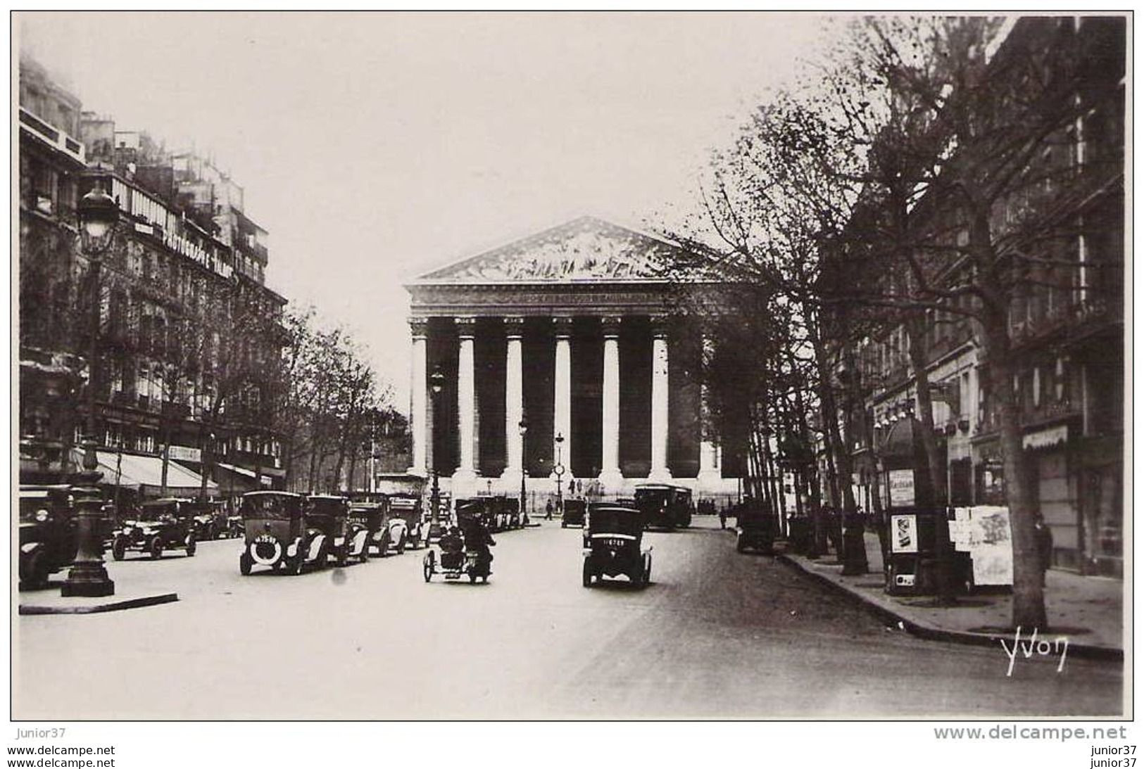 3 Cartes De Paris, Cathédrale, La Madeleine Et La Rue Royale, Palais De Justice Et Le Pont Au Change Voitures, Bus, Moto - Other & Unclassified