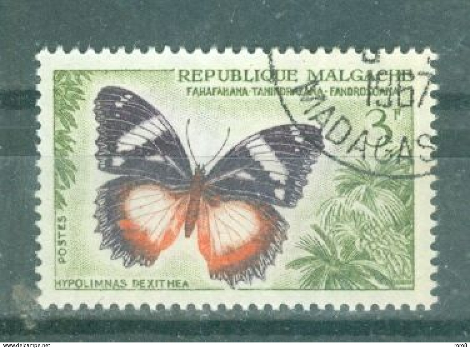 MADAGASCAR - N°345 Oblitéré. Papillons Et Culture. - Papillons