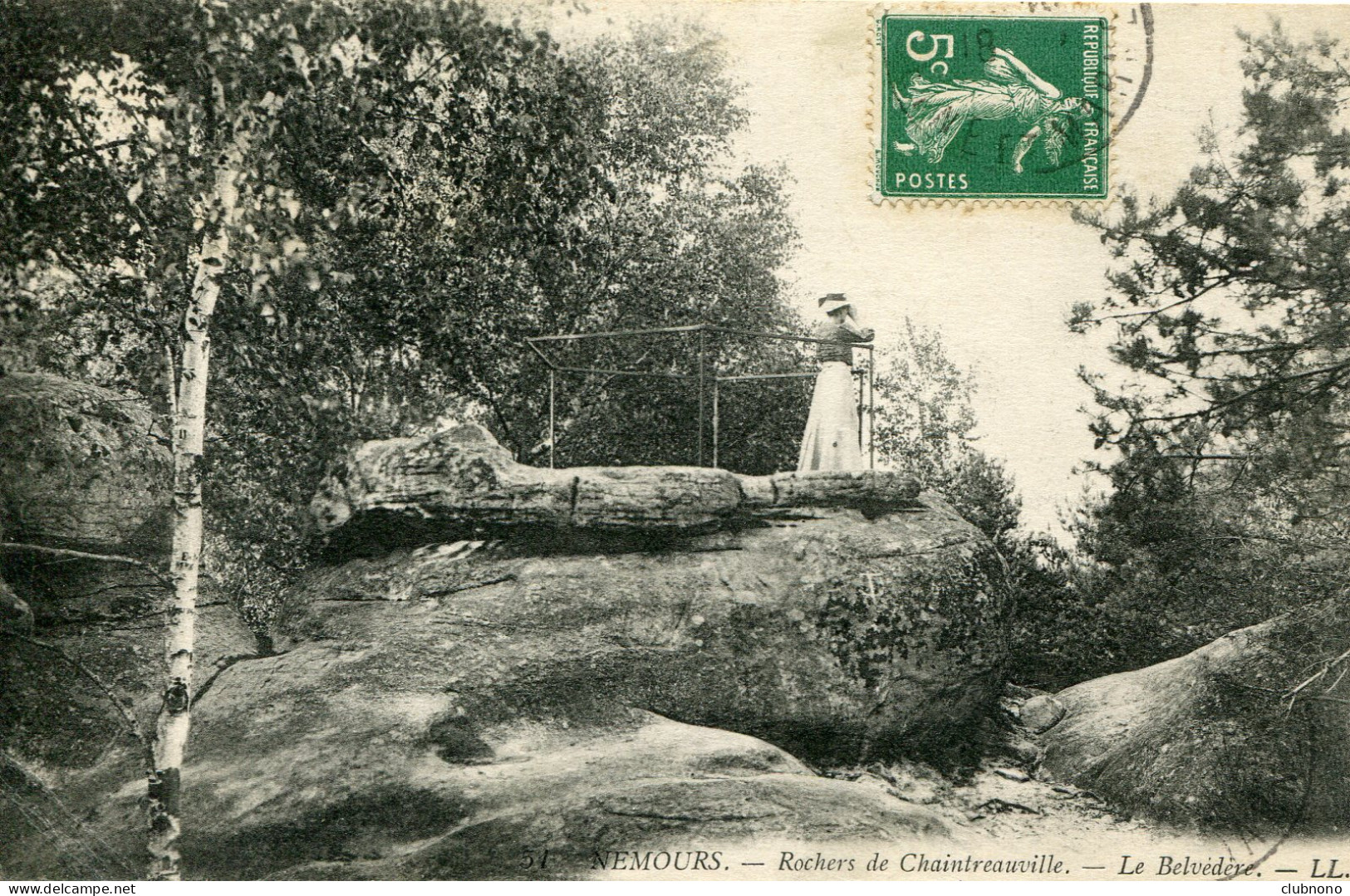 CPA -  NEMOURS  (ENV.) - ROCHERS  DE CHAINTREAUVILLE - LE BELVEDERE - Nemours