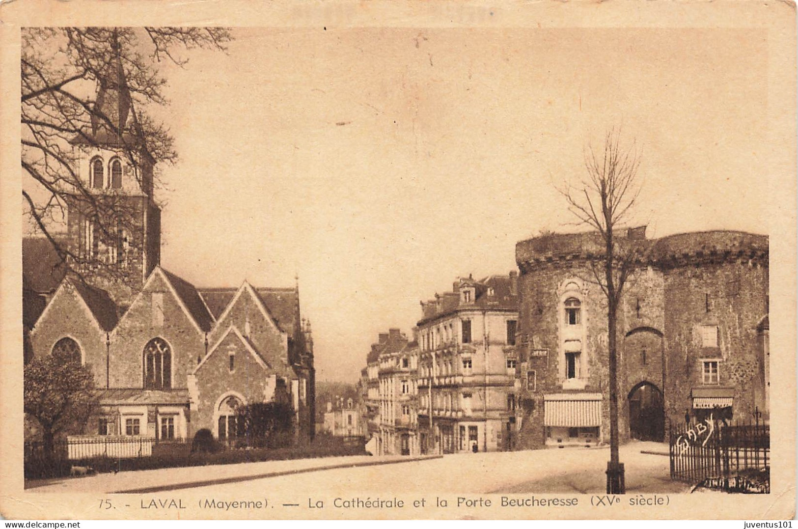 CPA Laval-La Cathédrale Et La Porte Beucheresse-75   L2877 - Laval