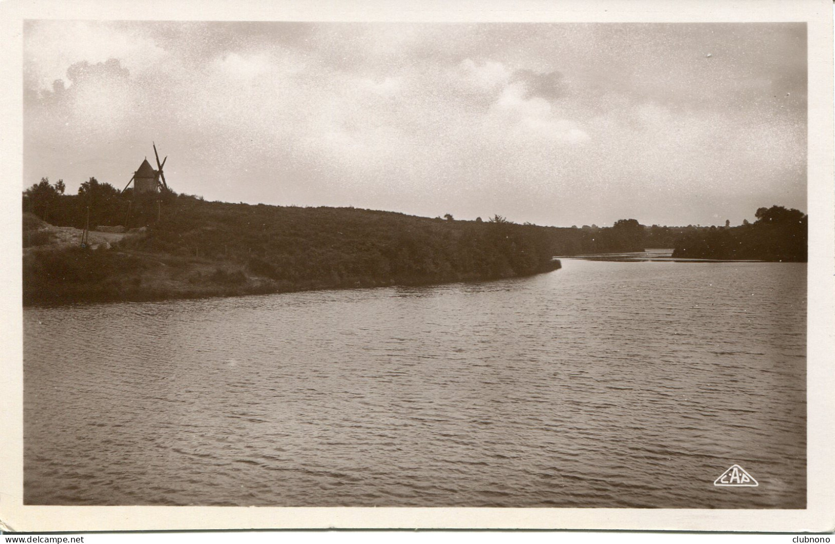 CPSM - PARTHENAY - ETANG DE LORGERE - Parthenay