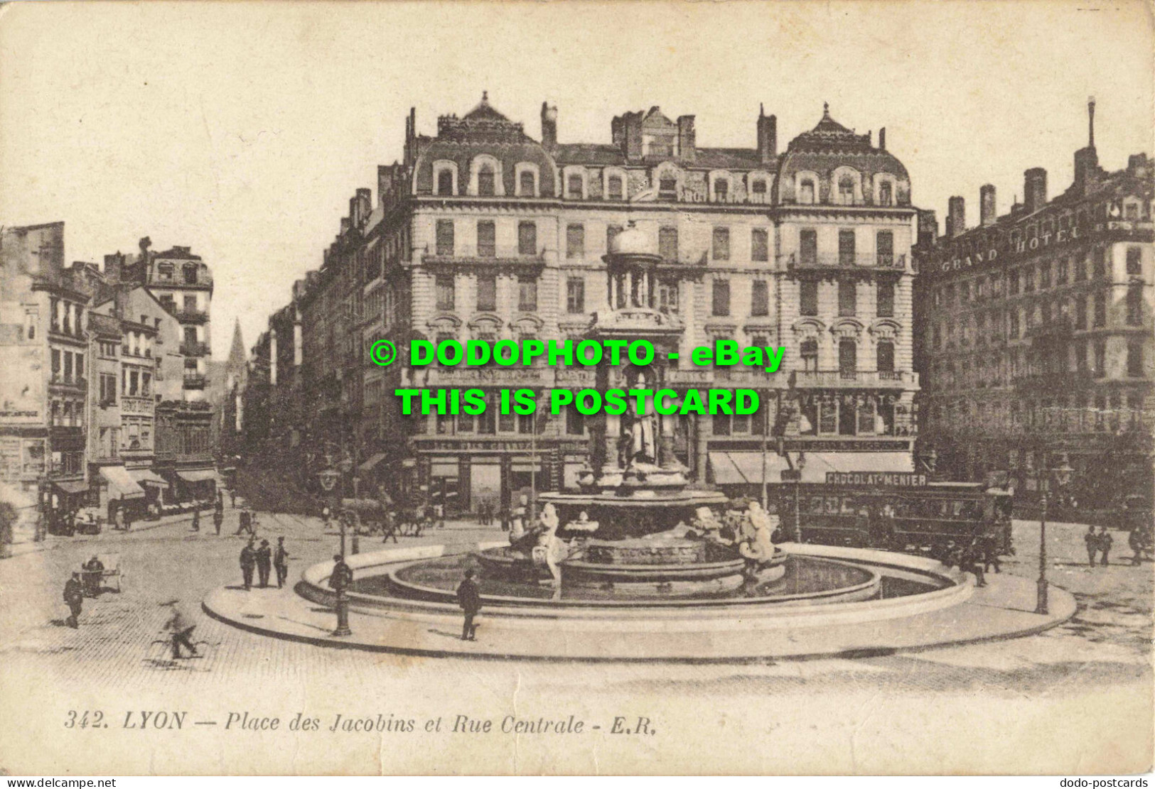 R562930 342. Lyon. Place Des Jacobins Et Rue Centrale. E. R - Monde