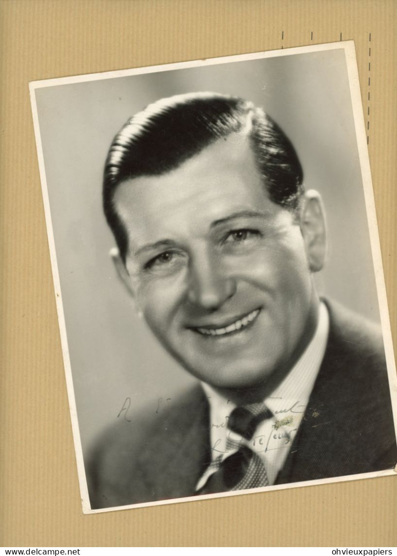 Photo Originale LE COMEDIEN  ALBERT  PREJEAN Dédicacée PHOTO INTRAN STUDIO - Signed Photographs