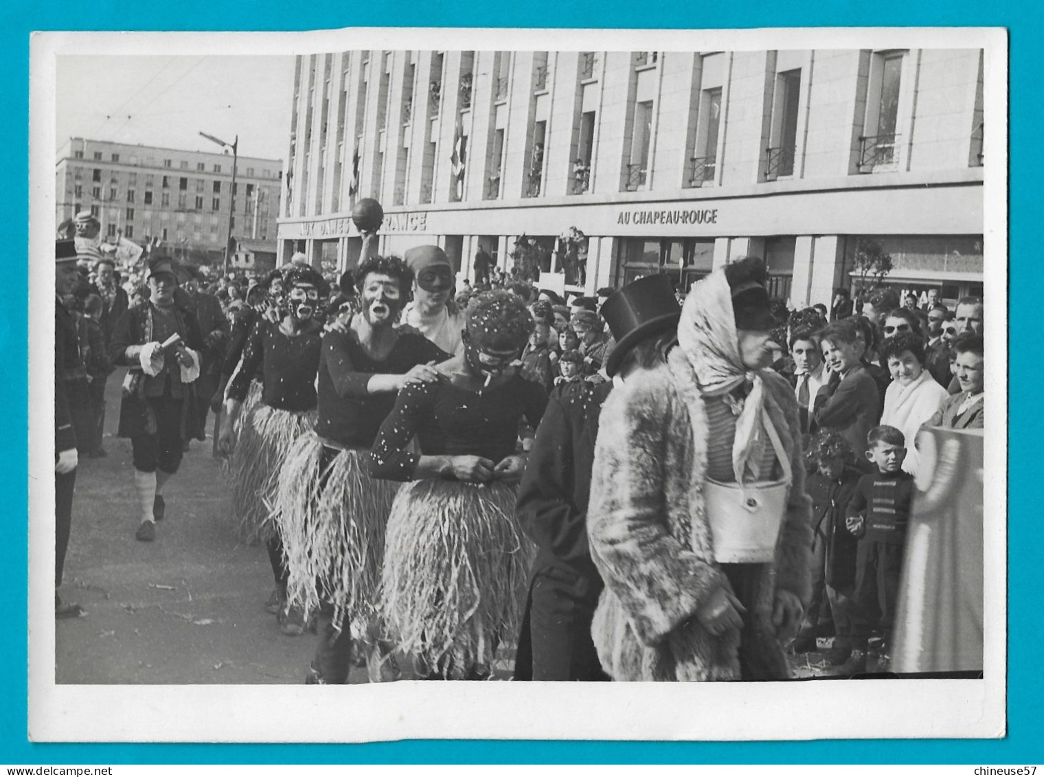 Brest Photo Originale Fête Défilé Manifestation Folklore (photo Optique Crier Le Bras Rue De Siam) - Lieux