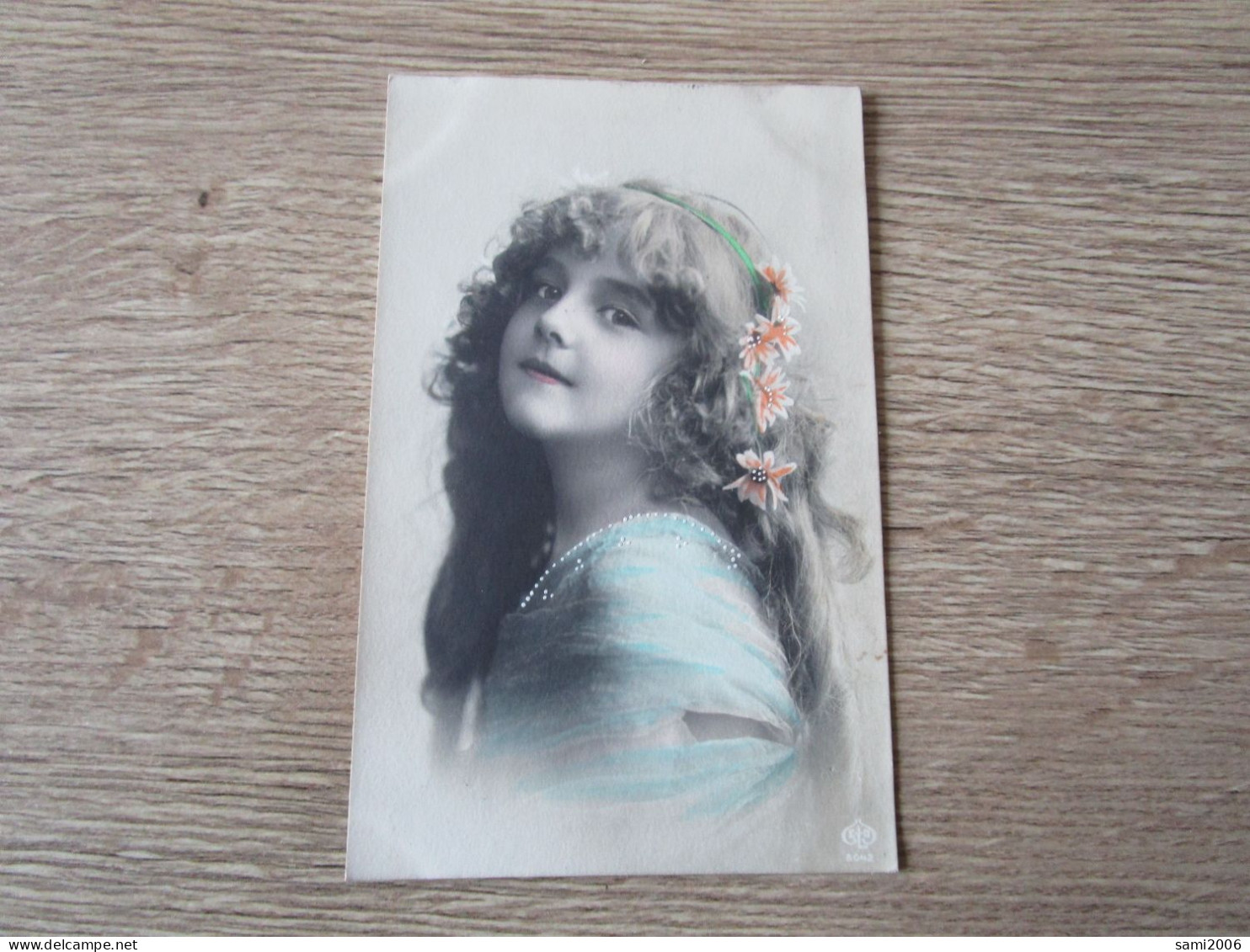 CPA PHOTO GRETA REINWALD  FLEURS CHEVEUX LONGS - Retratos